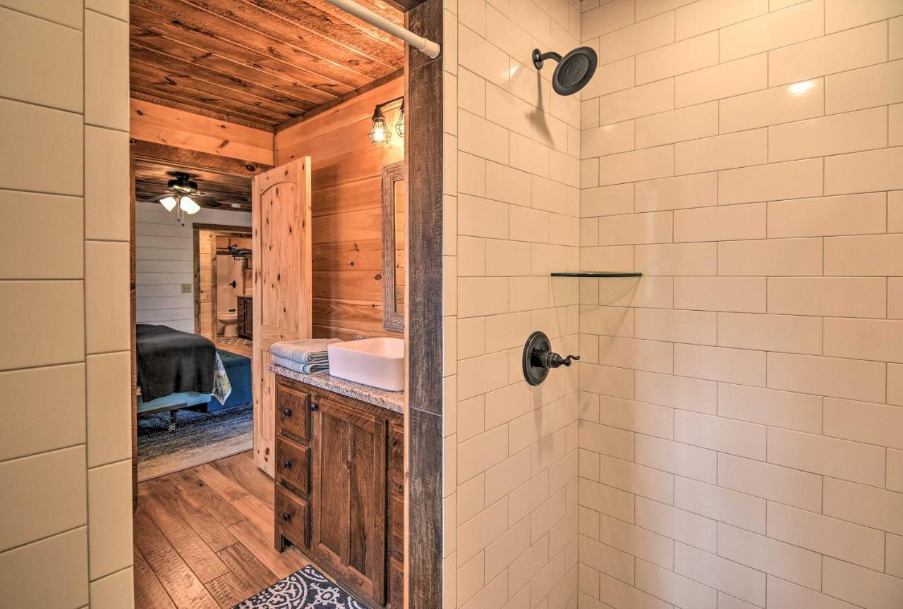 Modern Murphy Cabin With Nottely River Views! Bagian luar foto