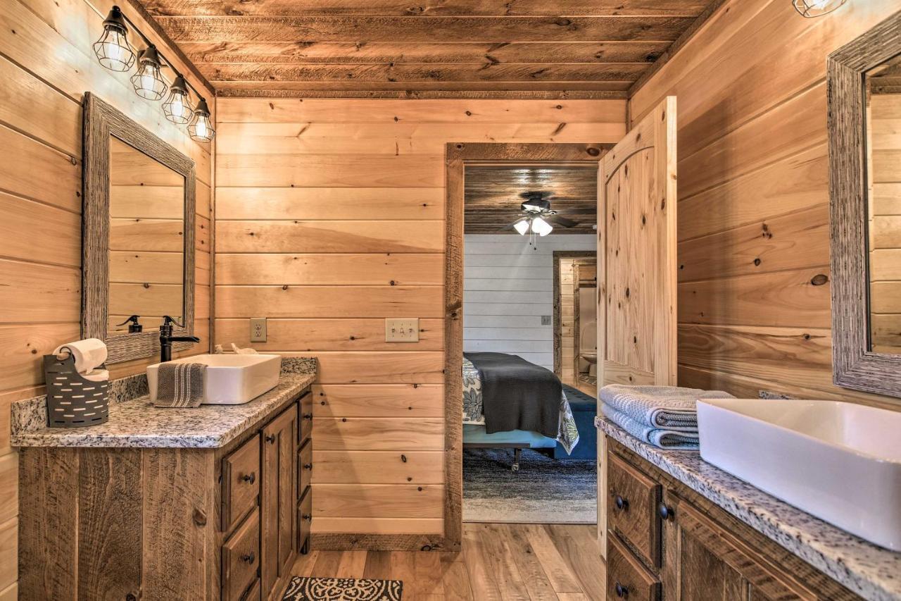 Modern Murphy Cabin With Nottely River Views! Bagian luar foto